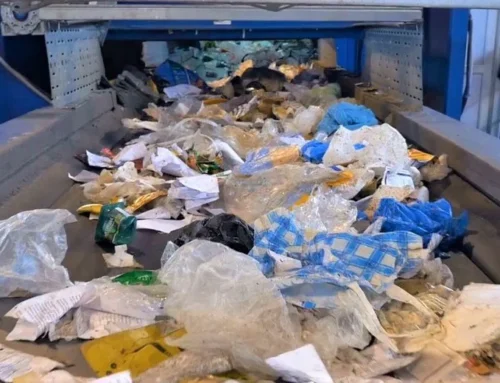 Accidente de tráfico en tienda de ropa